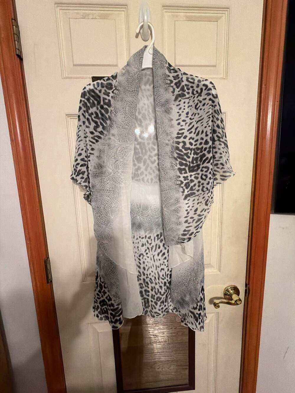 LEOPARD LINED OPEN FRONT KIMONO – ,